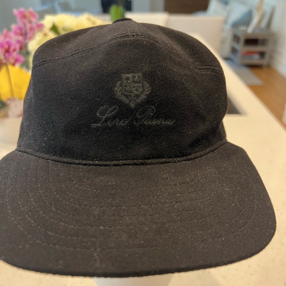 Loro Piana cashmere Storm system cap size L.